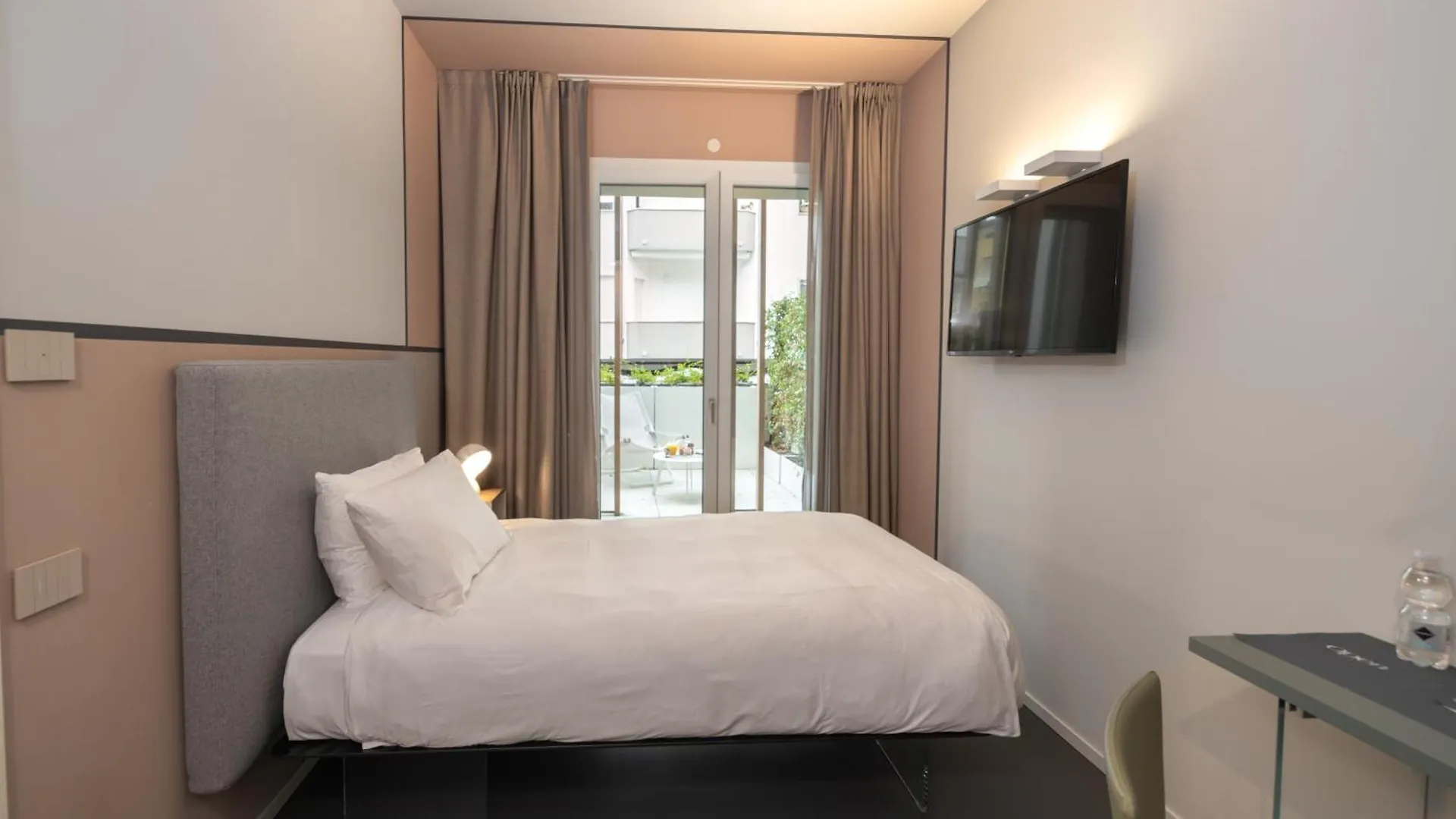Open Hotel Rimini 4*,